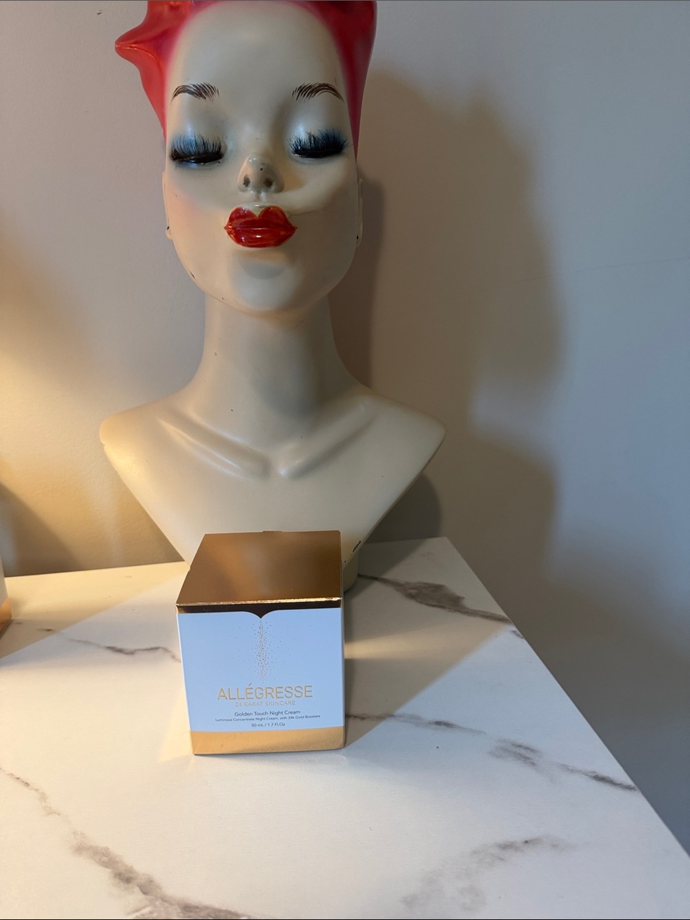 Golden Touch Night Cream - White & Gold